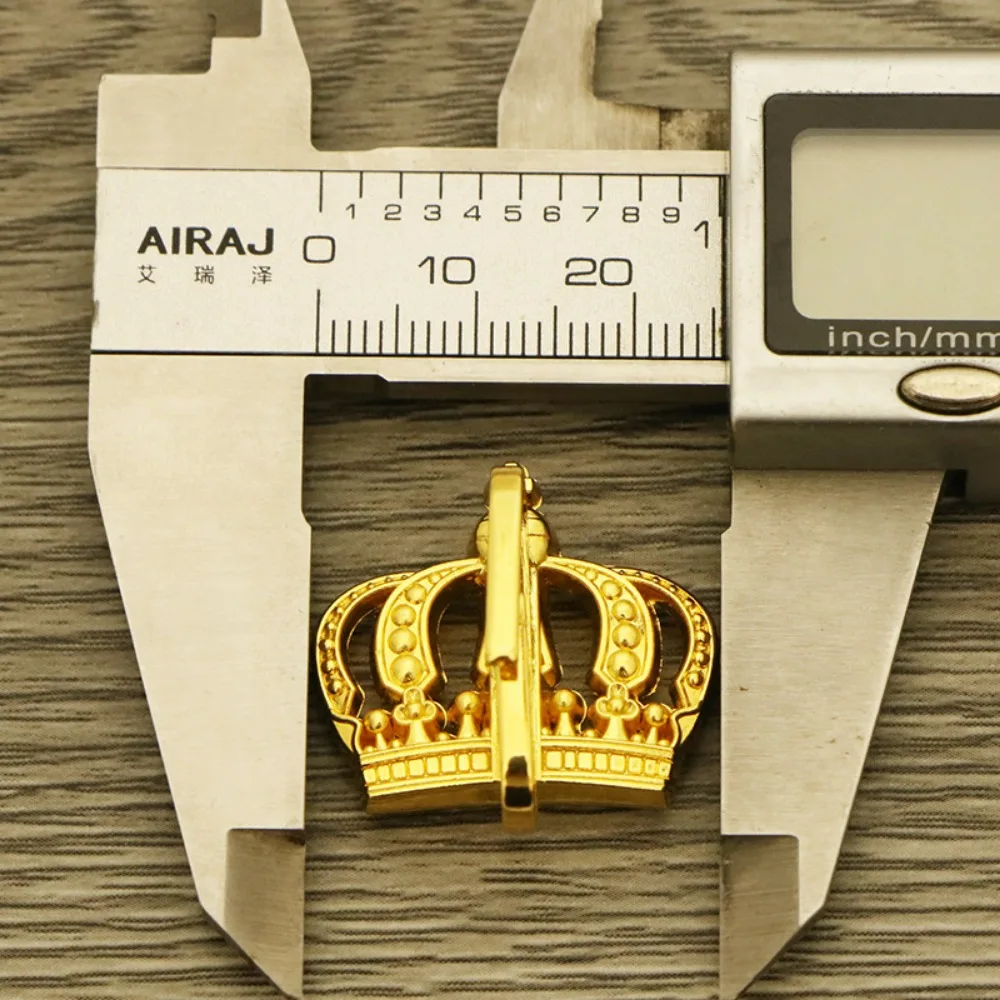 Crown Badge Knight's Order of  - Embroidery Ribbon recension och pris