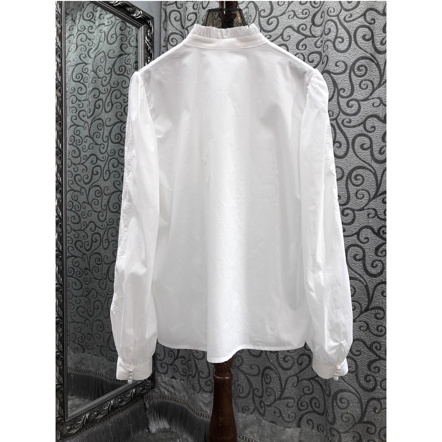 100%Cotton Shirts 2025 Autumn  - Embroidery Flower Pattern recension och pris