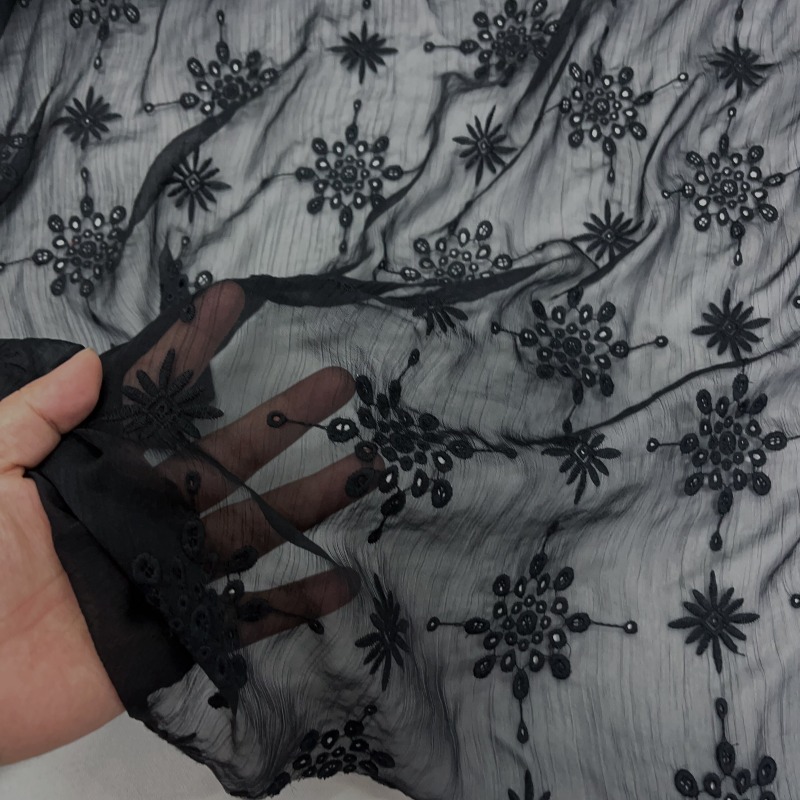 Black Semi Transparent Hollow  - Embroidery Knot recension och pris