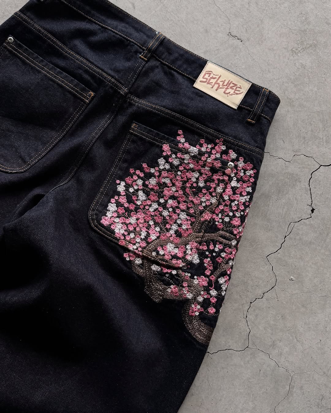 Mens Jeans Sakura Embroidery S - Embroidery Jeans Sakura recension och pris